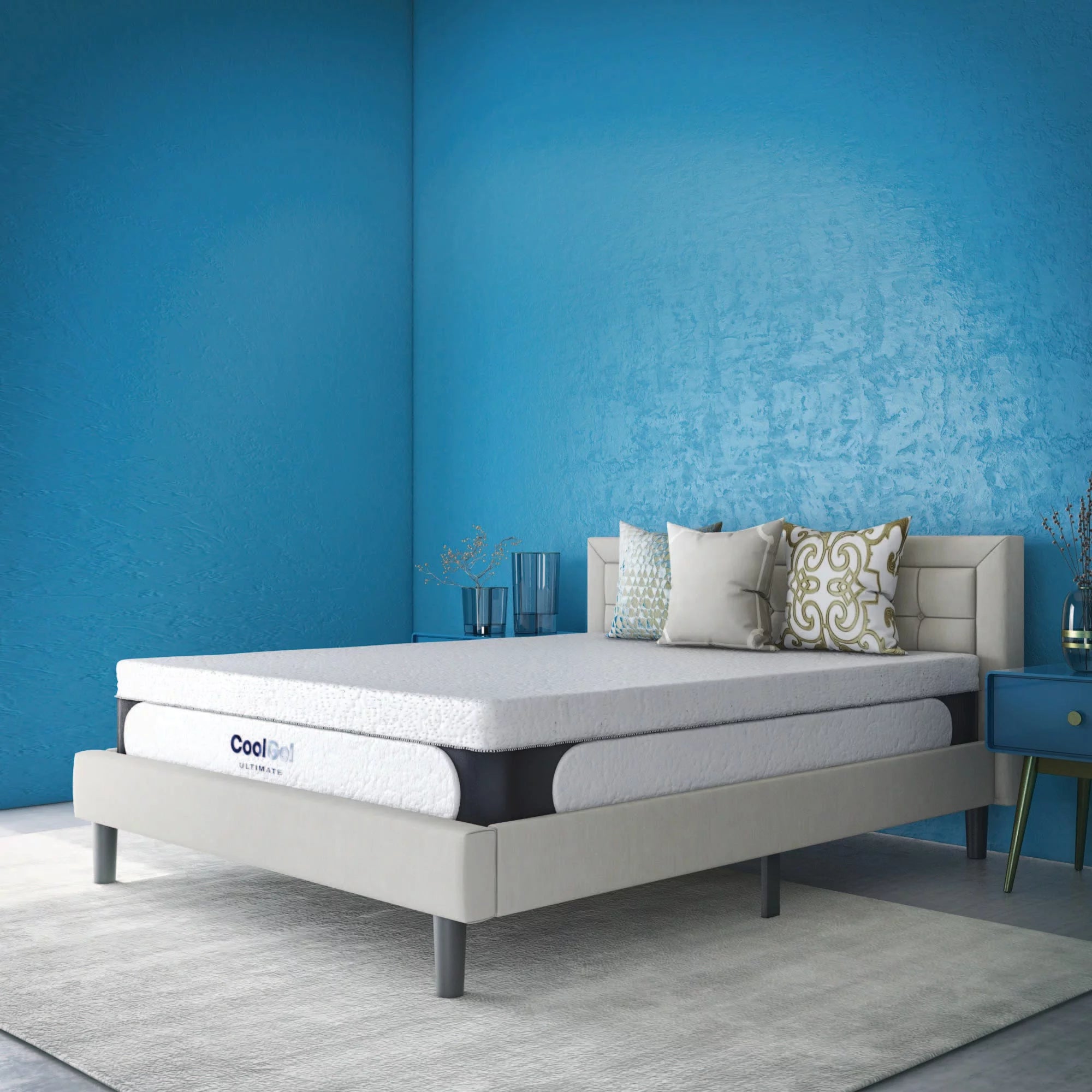 14" King Medium Tight Top Gel Memory Foam Mattress with 2 Bonus Pillows